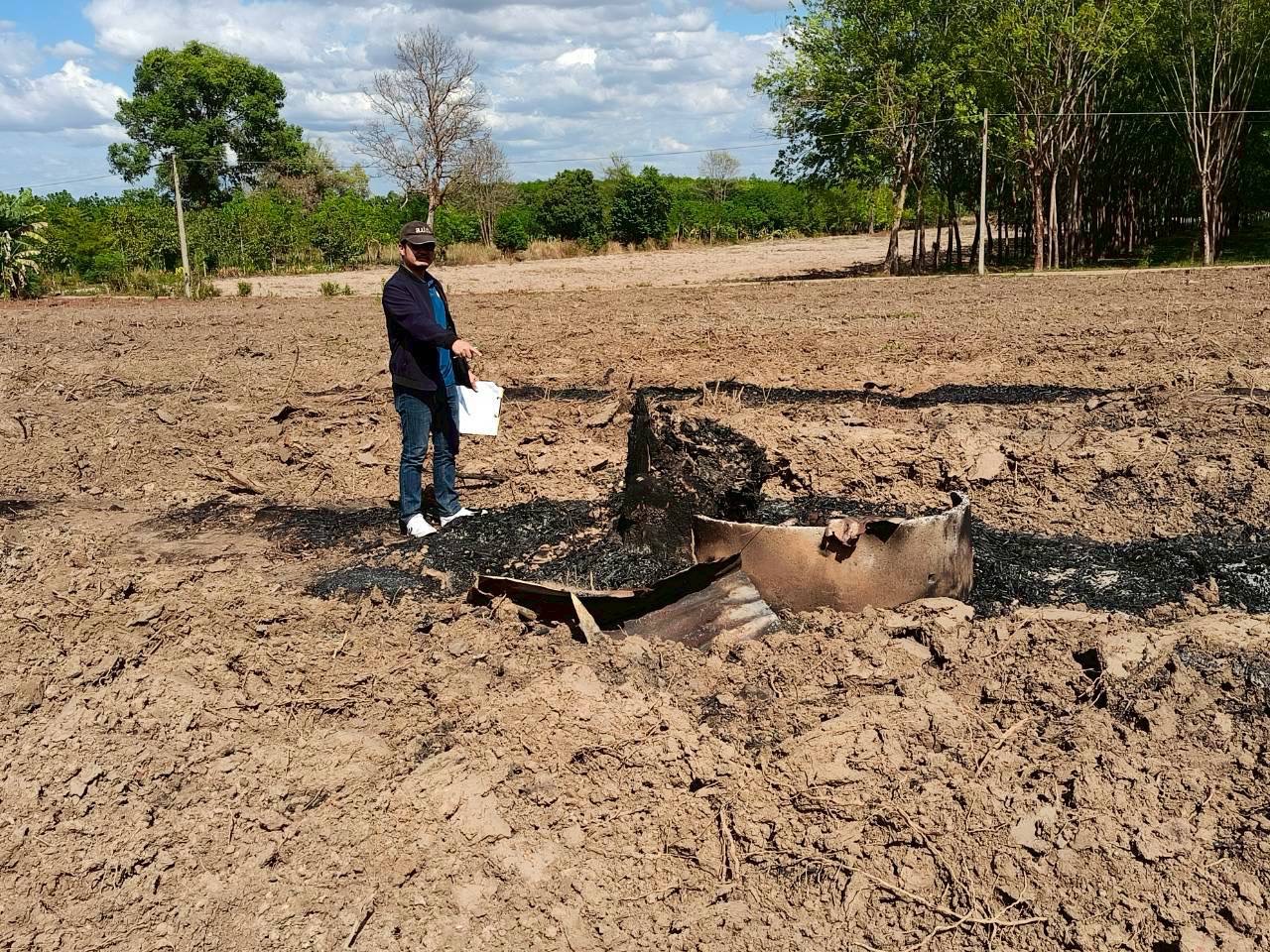 title - วันที่ 10-11 มีนาคม 2569 นายทินกร เพียภูเขียว ปฏิรูปที่ดินจังหวัดอุบลราชธานี มอบหมายให้เจ้าหน้าที่ ส.ป.ก.อุบลราชธานี ลงพื้นที่ ตำบลตบหู ตำบลบัวงาม อำเภอเดชอุดม และตำบลโพนเมือง อำเภอเหล่าเสือโก้ก ตรวจพบจุดความร้อนและพบการเผาในเขตปฏิรูปที่ดิน